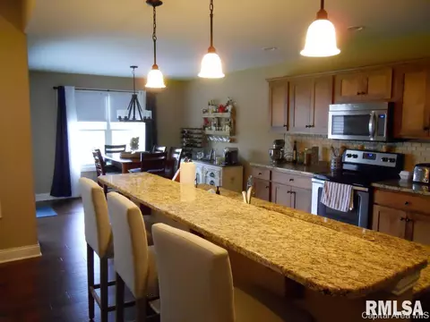 1513 Pine Creek Dr, Springfield, IL 62711 photo 5