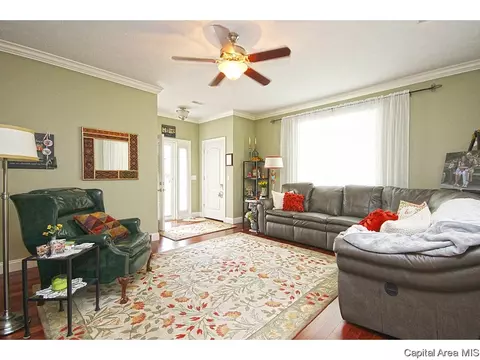 805 Longleaf, Springfield, IL 62711 photo 2