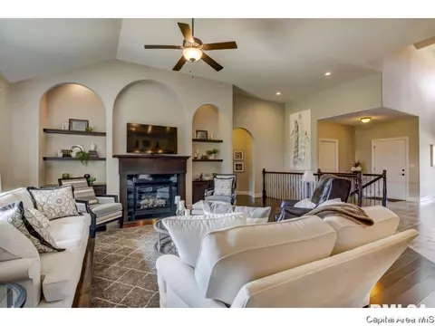 2800 Castlerock Rdg, Springfield, IL 62707 photo 6