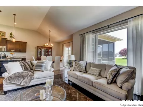 2800 Castlerock Rdg, Springfield, IL 62707 photo 12