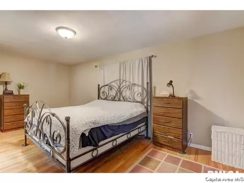 56 Maple Grv, Springfield, IL 62712 photo 17