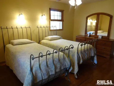 11064 Robin Ln, Athens, IL 62613 photo 14