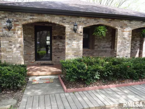 11064 Robin Ln, Athens, IL 62613 photo 2