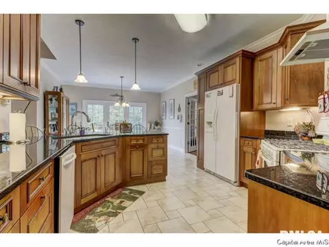 2108 Harbor Lndg, Springfield, IL 62712 photo 13