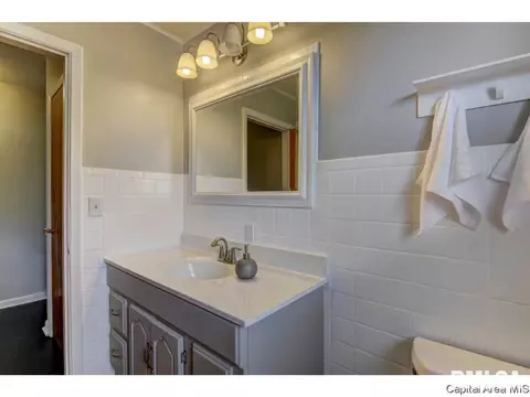 8 Glen Aire Dr, Springfield, IL 62703 photo 20