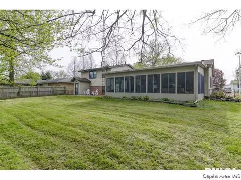 8 Glen Aire Dr, Springfield, IL 62703 photo 23
