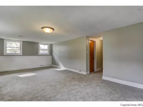 8 Glen Aire Dr, Springfield, IL 62703 photo 15