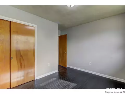 8 Glen Aire Dr, Springfield, IL 62703 photo 14