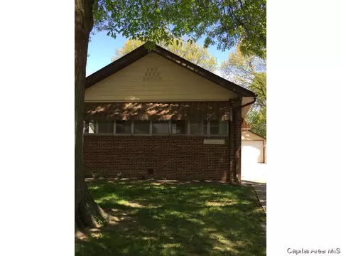 2016 N 8th, Springfield, IL 62702 photo 1