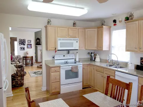 7202 Preston Dr, Springfield, IL 62711 photo 12