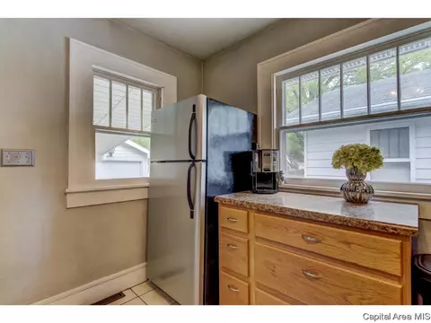 1924 N 5th St, Springfield, IL 62702 photo 12