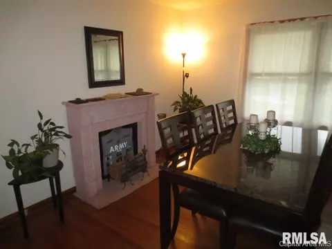 2518 S 12th St, Springfield, IL 62703 photo 3