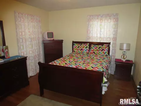 2518 S 12th St, Springfield, IL 62703 photo 5
