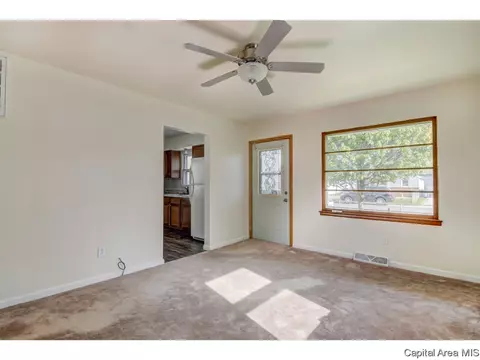 2120 Keys, Springfield, IL 62702 photo 9