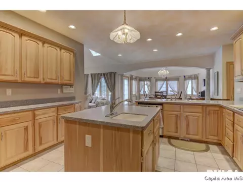 5101 Blackwolf Rd, Springfield, IL 62711 photo 15