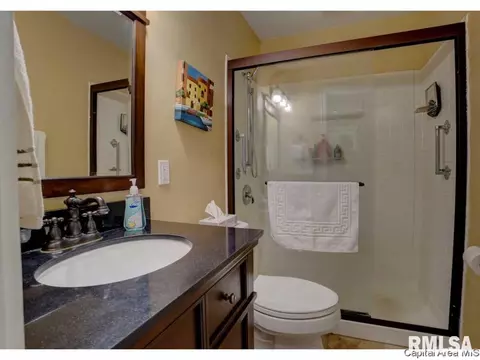 2033 S Walnut St, Springfield, IL 62704 photo 25