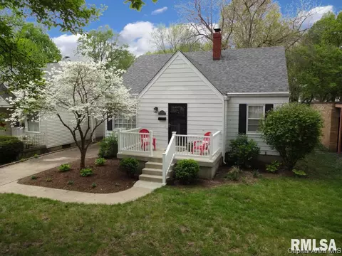 2033 S Walnut St, Springfield, IL 62704 photo 1