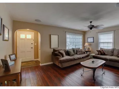 2033 S Walnut St, Springfield, IL 62704 photo 10