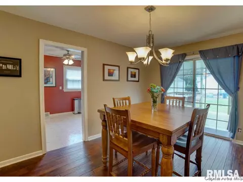 2033 S Walnut St, Springfield, IL 62704 photo 13