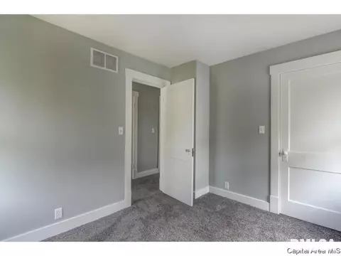 1325 Converse, Springfield, IL 62702 photo 25