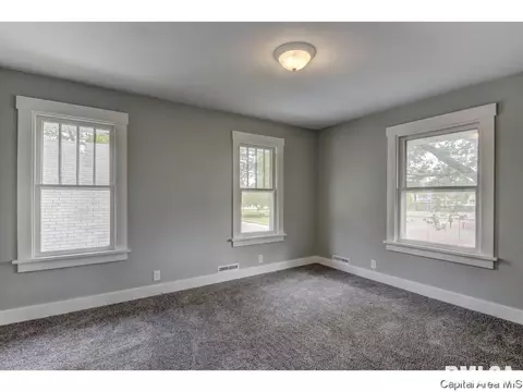 1325 Converse, Springfield, IL 62702 photo 23