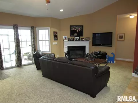 4414 Castle Pines Dr, Springfield, IL 62711 photo 5