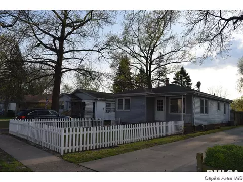 1135 N 2nd St, Springfield, IL 62702 photo 5