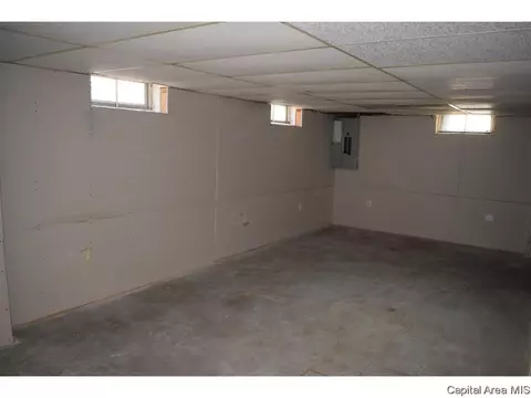 1135 N 2nd St, Springfield, IL 62702 photo 18