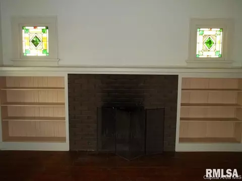 865 S Columbia, Springfield, IL 62704 photo 5
