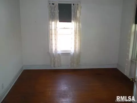 865 S Columbia, Springfield, IL 62704 photo 14