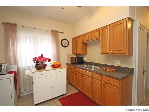 2611 S 5th St, Springfield, IL 62703 photo 9