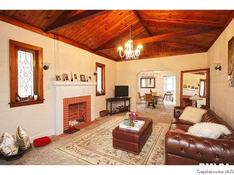 2611 S 5th St, Springfield, IL 62703 photo 3