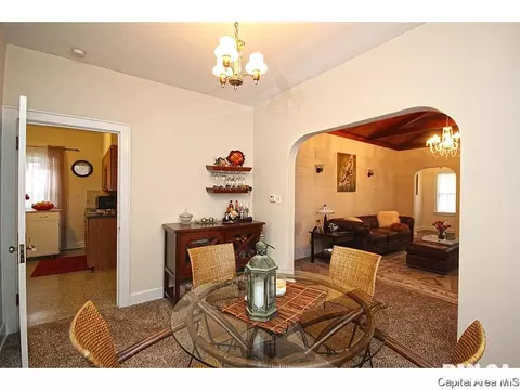 2611 S 5th St, Springfield, IL 62703 photo 8