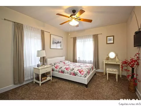 2611 S 5th St, Springfield, IL 62703 photo 15