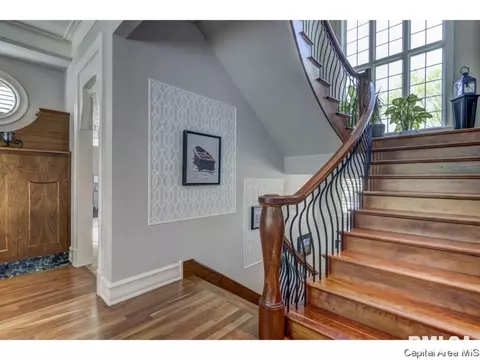 3700 Vanderbilt Cir, Springfield, IL 62711 photo 9