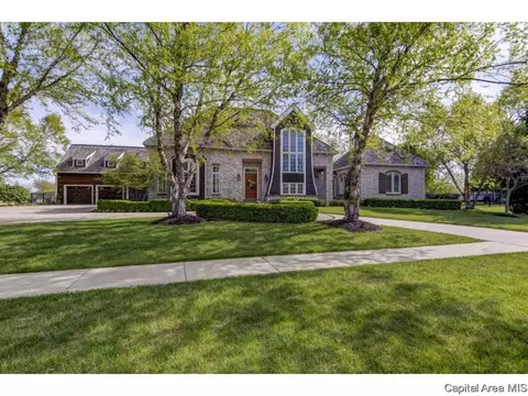 3700 Vanderbilt Cir, Springfield, IL 62711 photo 2