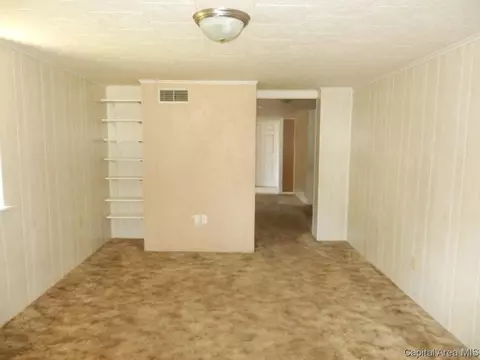 2811 S 13th St, Springfield, IL 62703 photo 3