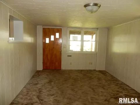 2811 S 13th St, Springfield, IL 62703 photo 2