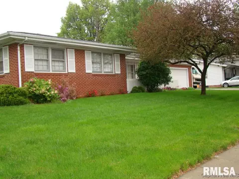 5 Adloff Ln, Springfield, IL 62704 photo 1