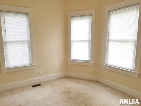 2451 S 11th St, Springfield, IL 62703 photo 10