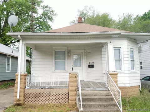 2451 S 11th St, Springfield, IL 62703 photo 1