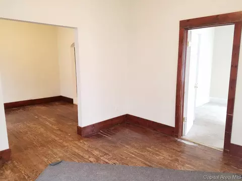 2451 S 11th St, Springfield, IL 62703 photo 3