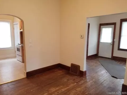 2451 S 11th St, Springfield, IL 62703 photo 6