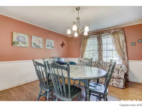3708 Carney Blvd, Springfield, IL 62712 photo 8