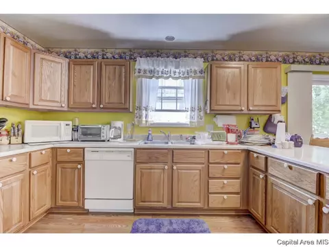 3708 Carney Blvd, Springfield, IL 62712 photo 5