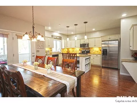 2609 Sage, Springfield, IL 62711 photo 9