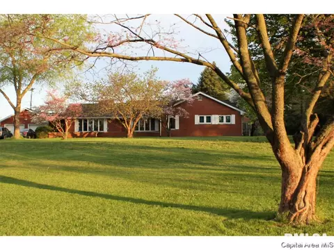 8083 W Outer Rd, Sherman, IL 62684 photo 1