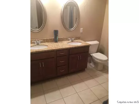 8083 W Outer Rd, Sherman, IL 62684 photo 28