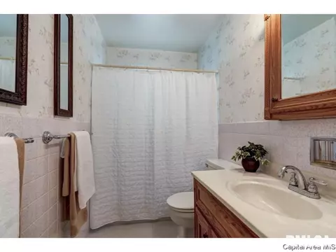 2557 Sandgate Rd, Springfield, IL 62702 photo 13
