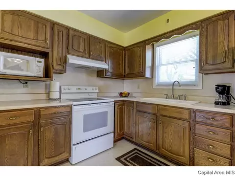 2557 Sandgate Rd, Springfield, IL 62702 photo 6